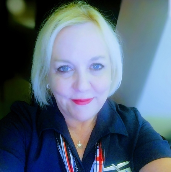 Meet your Posher, Susy - Picture 3 of 3